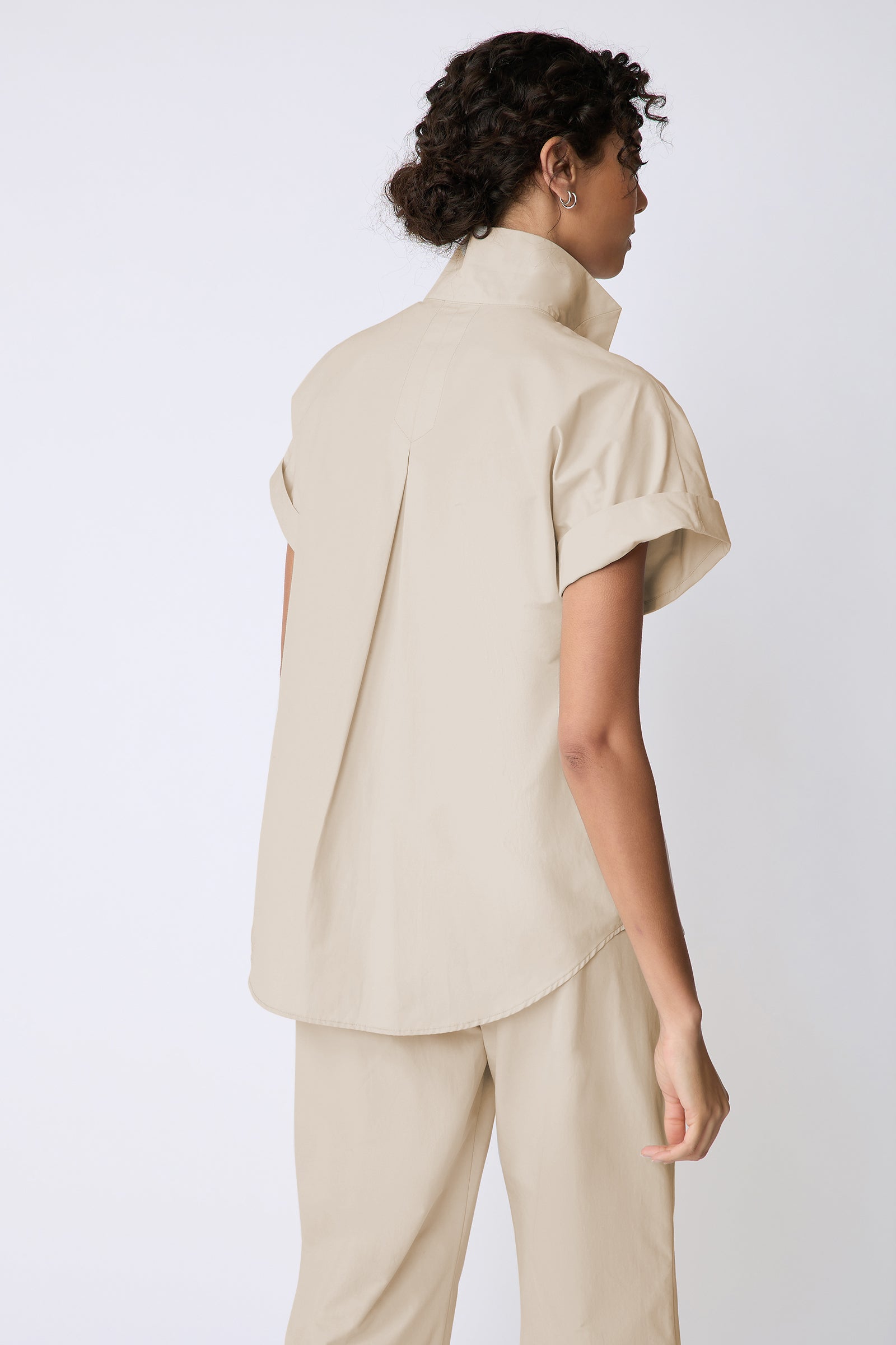 Kal Rieman Ali Kimono Top in Italian broadcloth color sand on model back view