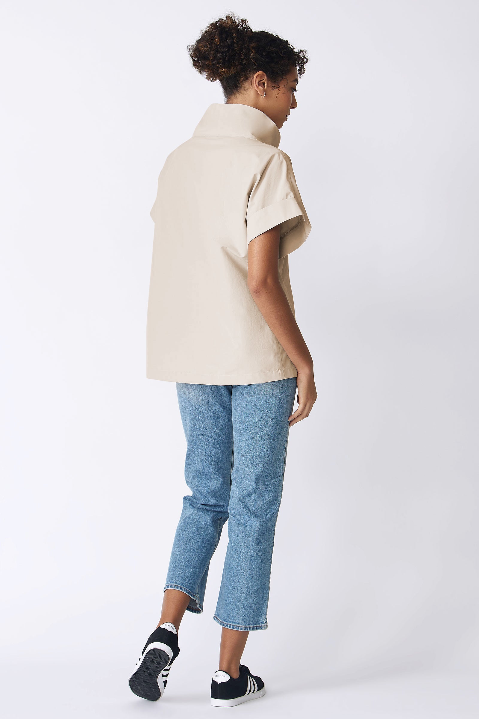 Kal Rieman Ary Kimono Tee in sand broadcloth on model side view