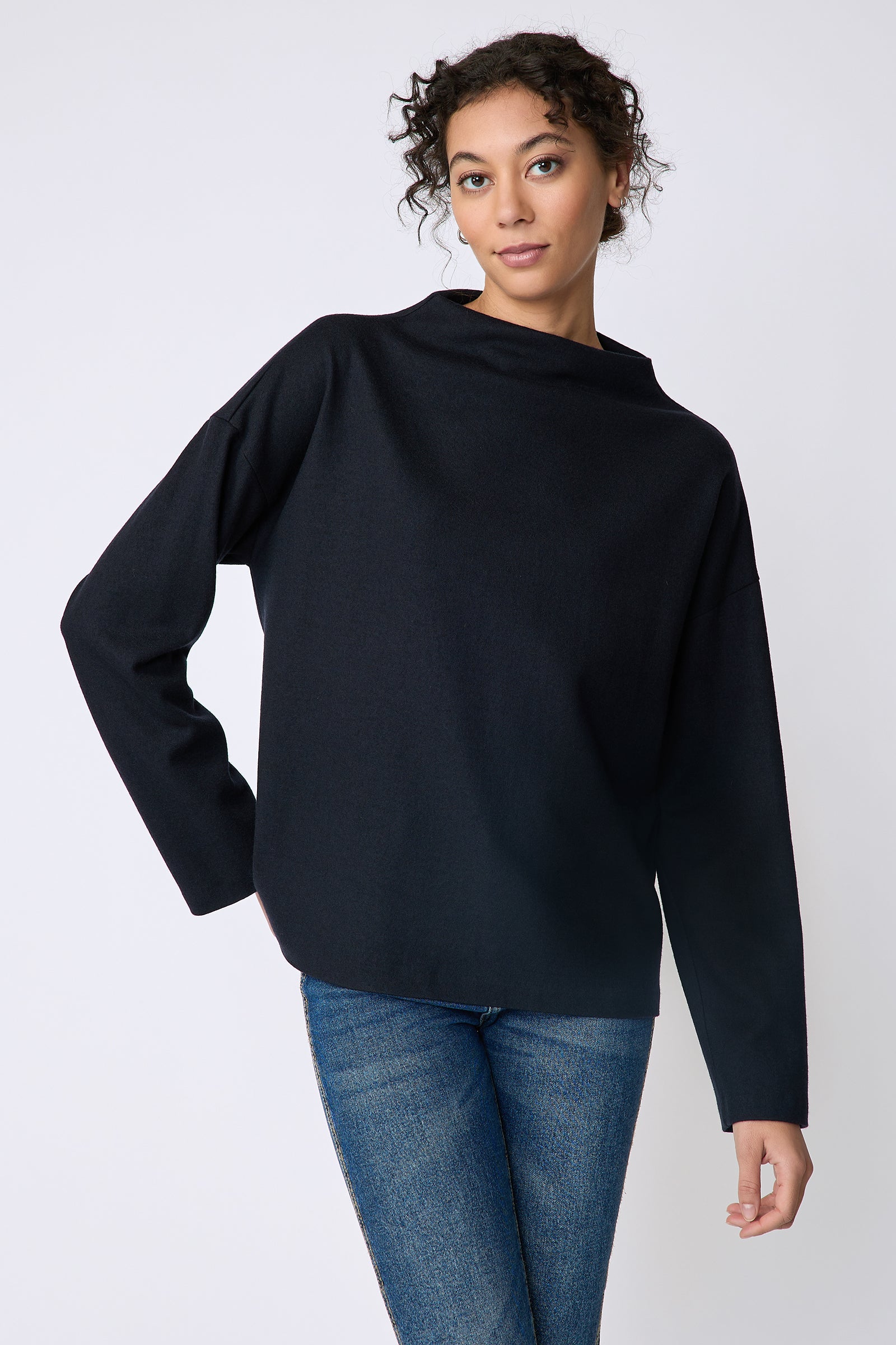 Kal Rieman Ethel mock funnelneck in midnight felted jersey on model front view detail