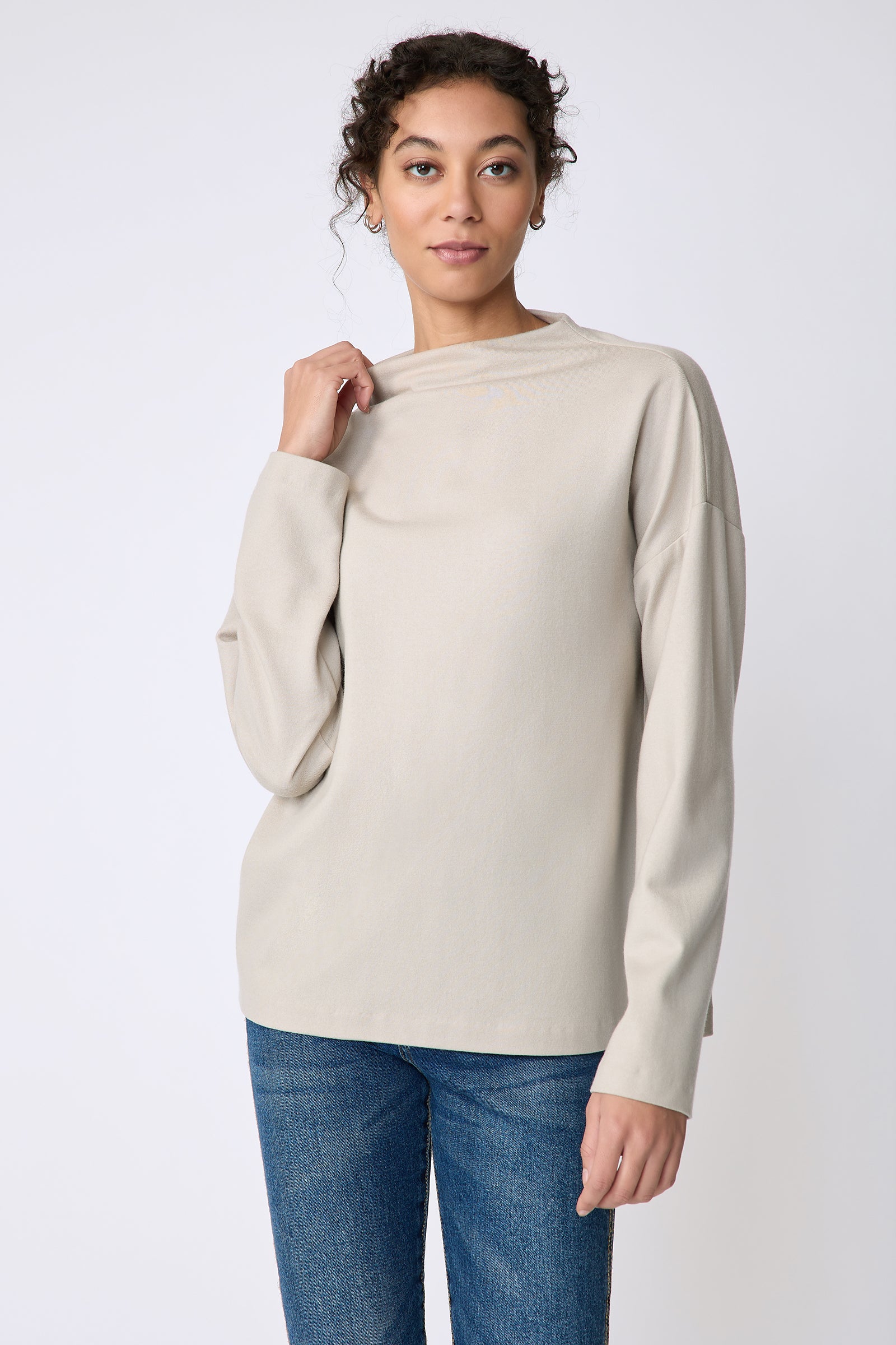 Kal Rieman Ethel mock funnelneck in mink felted jersey on model front view