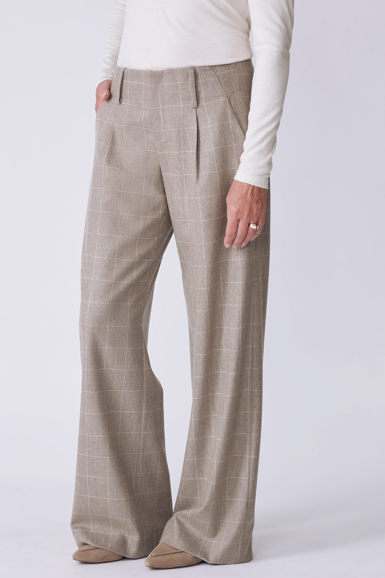 Kal Rieman Gabby Trouser in camel windowpane on model side view