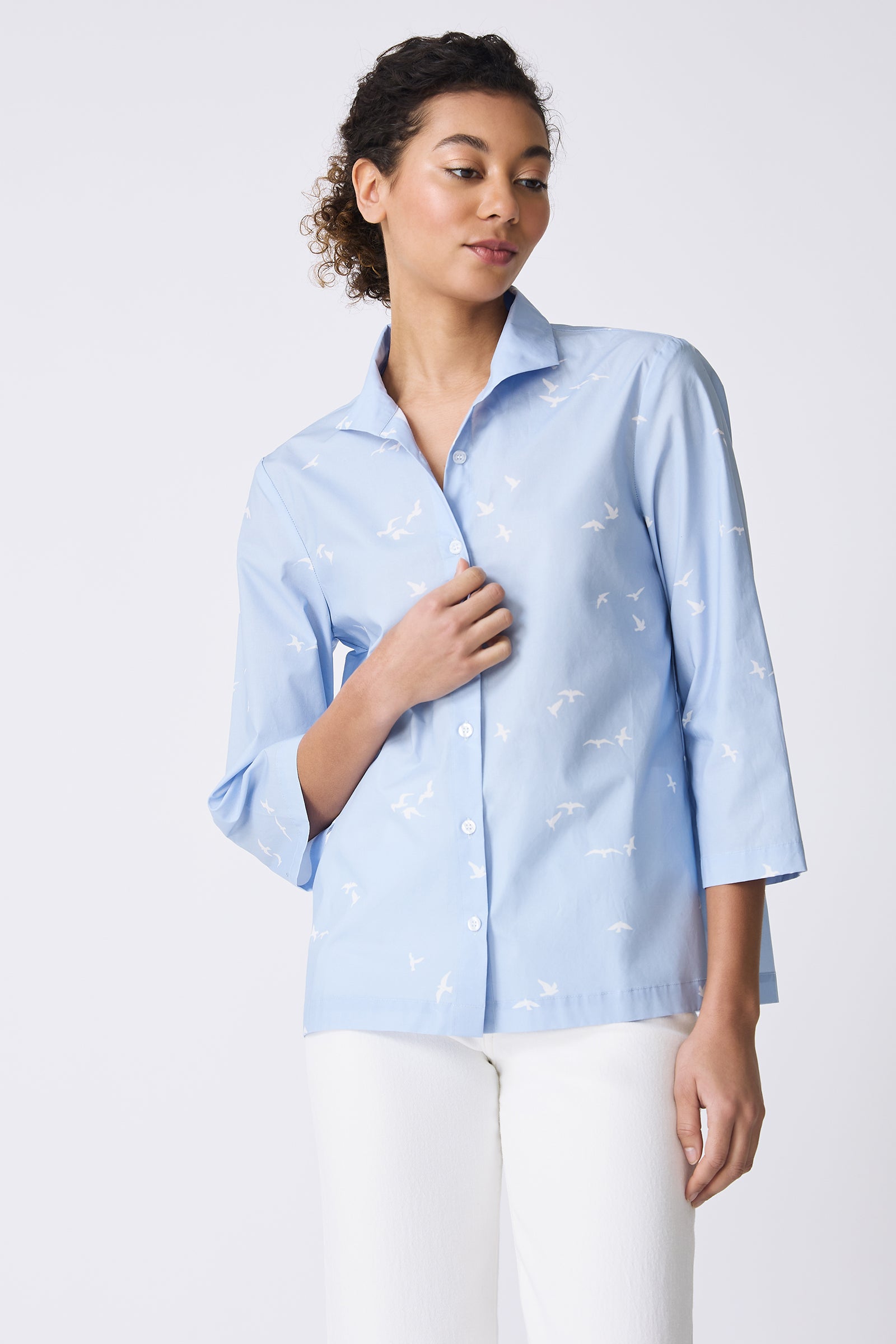 Kal Rieman 3/4 Sleeve Ginna Shirt in Oxford Blue Bird Print on model looking down front view