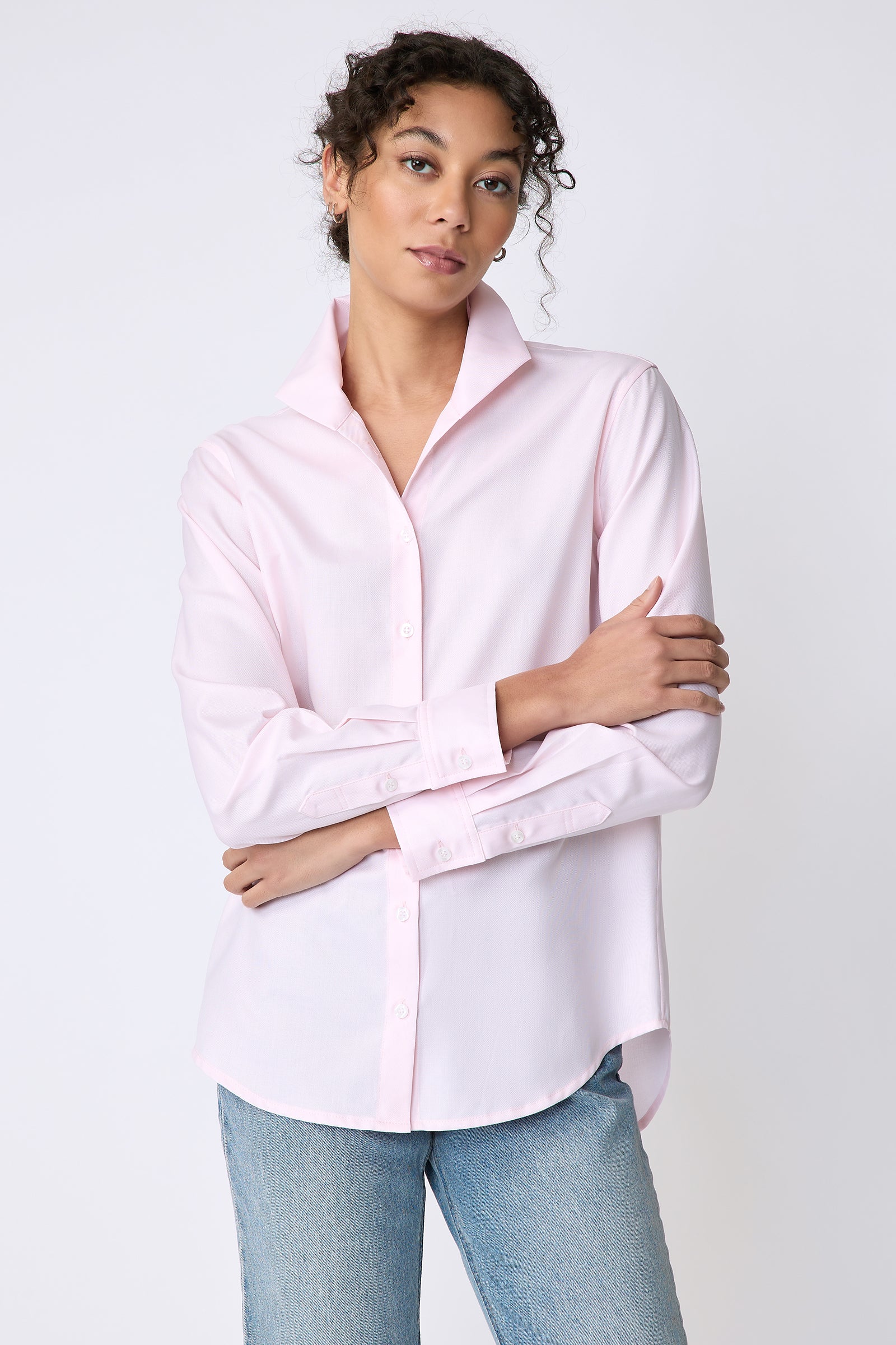 Kal Rieman Ginna Box Pleat Tailored Shirt in Pink Pinpoint Oxford on model front view hands crossed