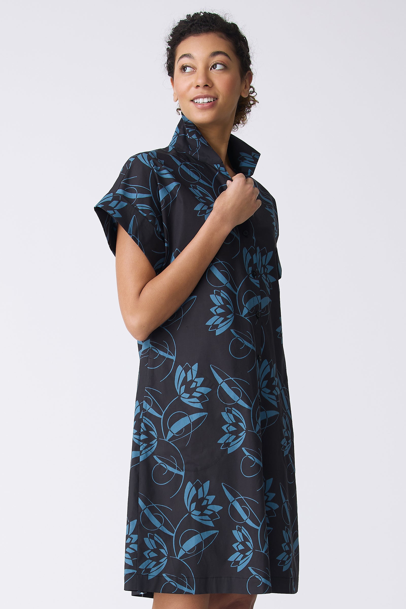Kal Rieman Holly Kimono Dress in Lotus Print on model touching shirt front view