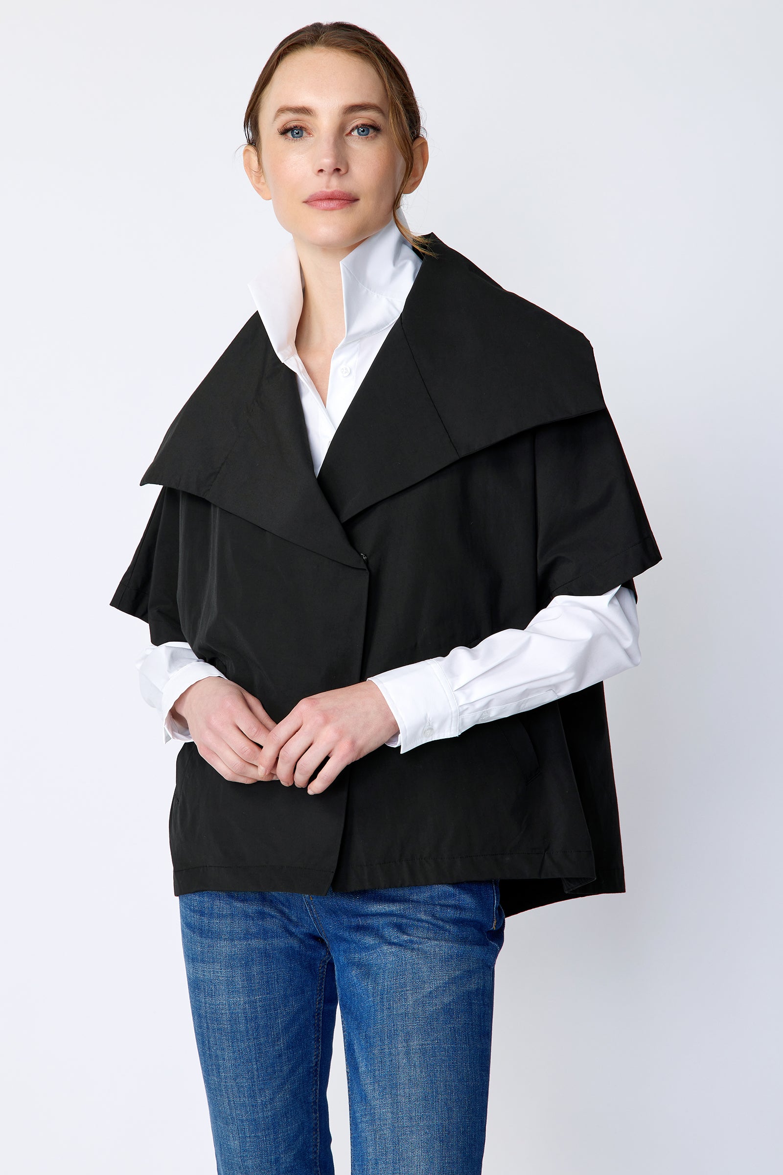 Kal Rieman Paris Jacket in Black Italian broadcloth on model front view hands in front