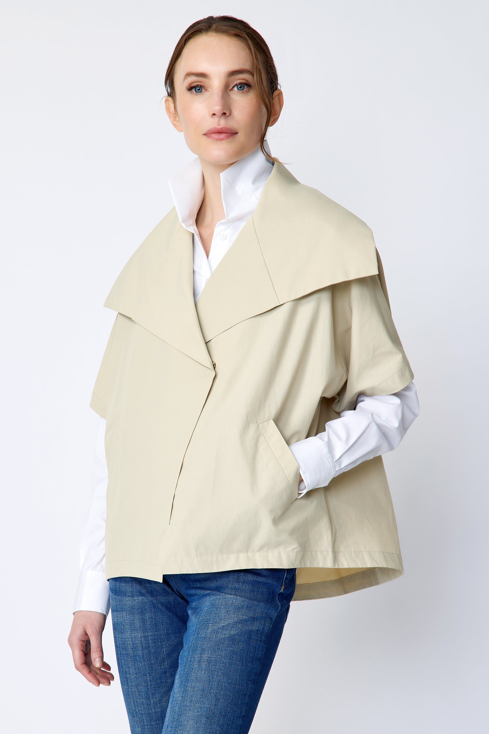 Kal Rieman Paris Jacket in Khaki Italian broadcloth on model three quarter view  hand in pocket