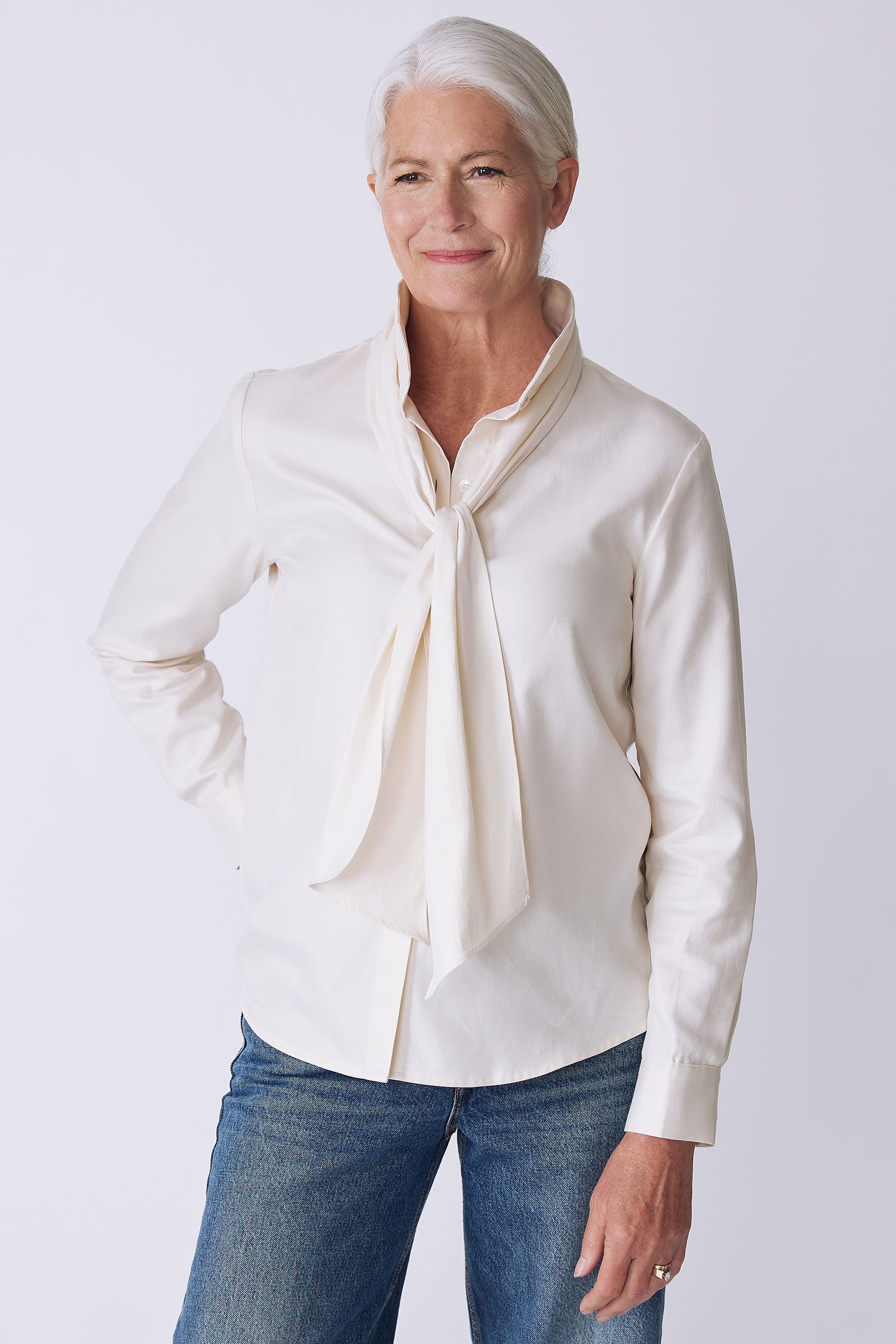 Kal Rieman Regency Blouse in ivory soft twill on model front view detail