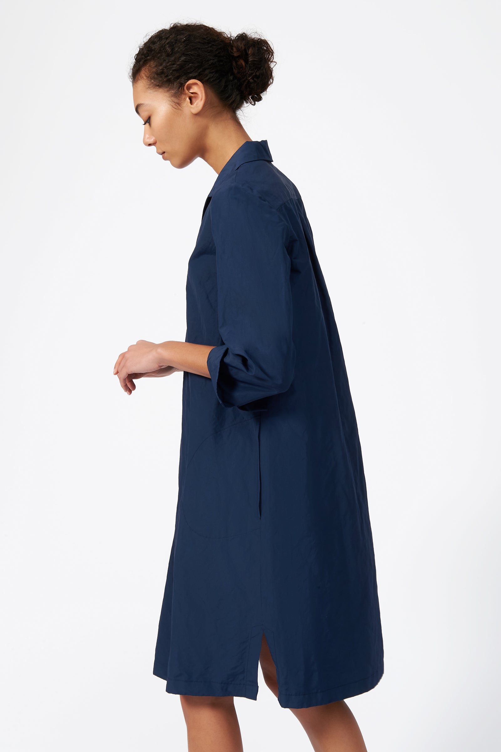 Kal Rieman Cecil Collared V-Neck Dress in Summer Navy on model side view