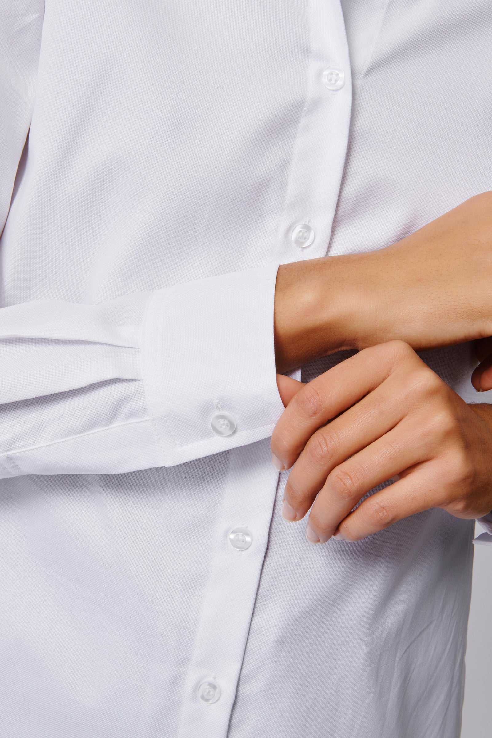 Kal Rieman Ginna Box Pleat Shirt in White Pinpoint Oxford on Model Front View Detail