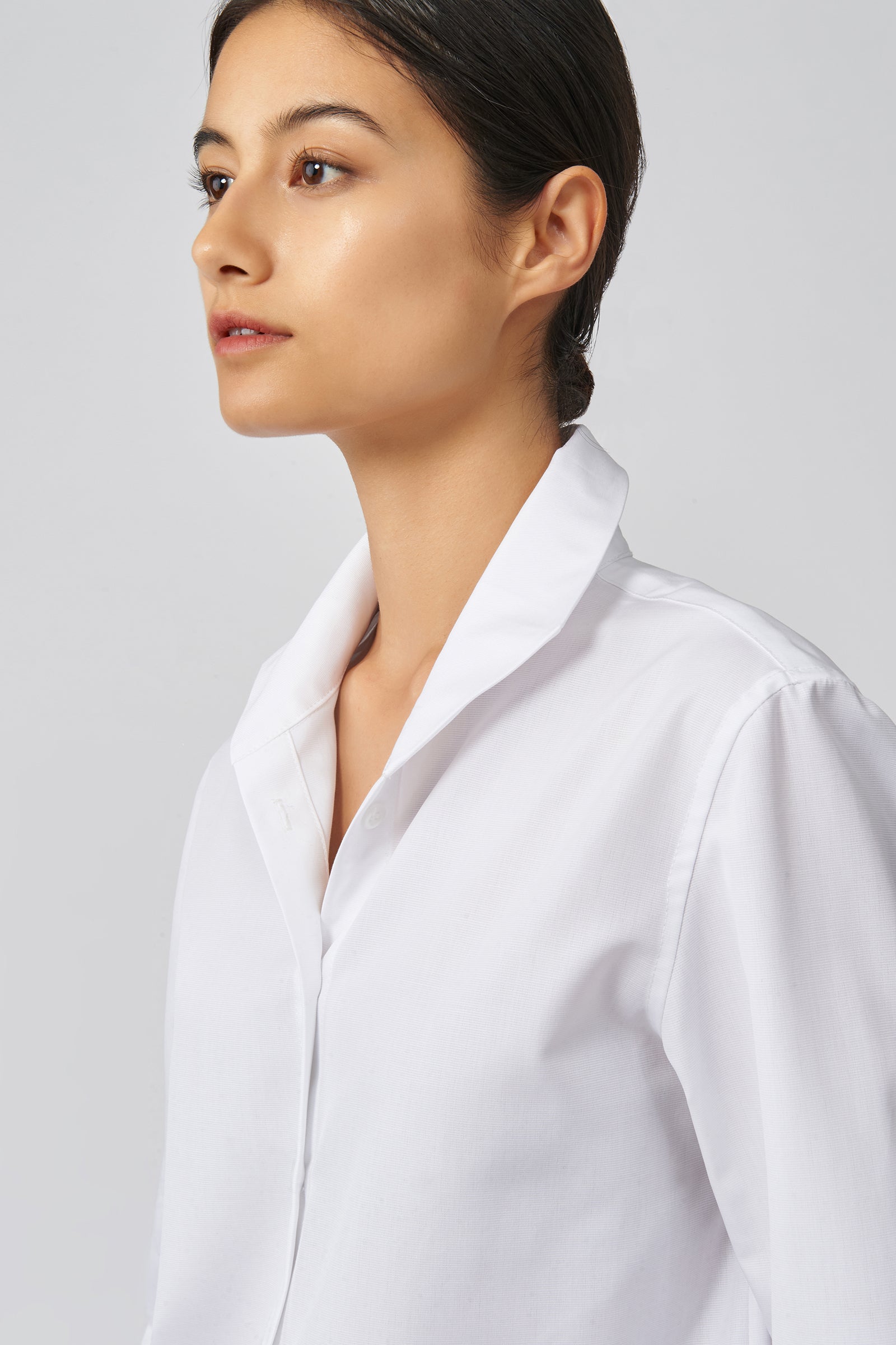 Kal Rieman Ginna Box Pleat Shirt in White Ottoman on Model Front Detail View