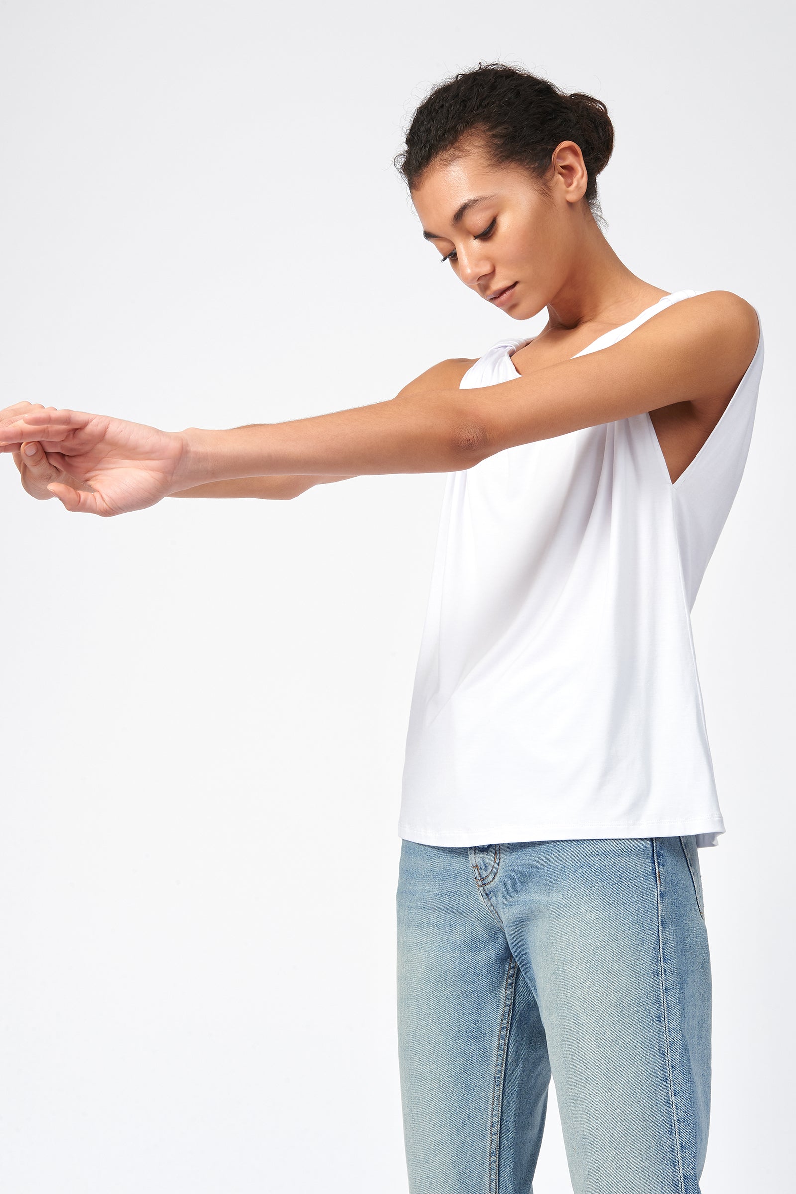 Knot Shoulder Tee