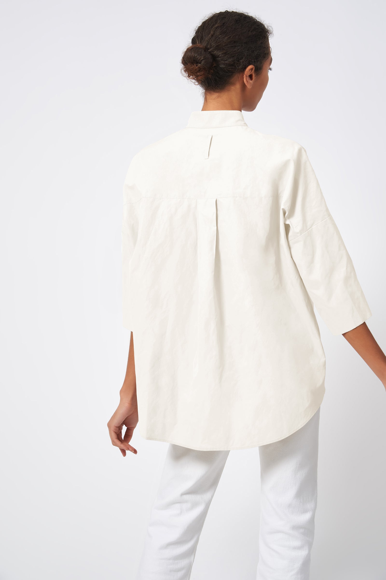 Kal Rieman Pleat Hem Kimono in Ecru Broadcloth on Model Front View Crop