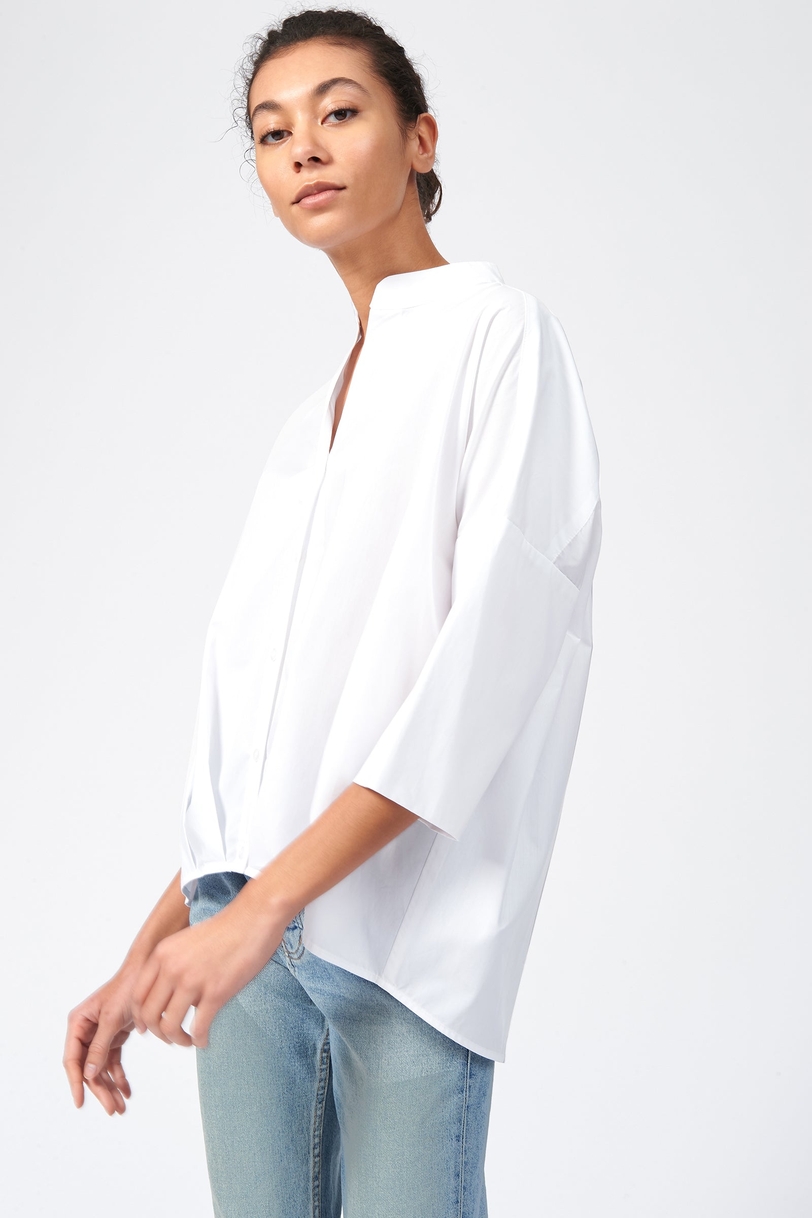 Kal Rieman Pleat Hem Kimono in White Poplin on Model Side View