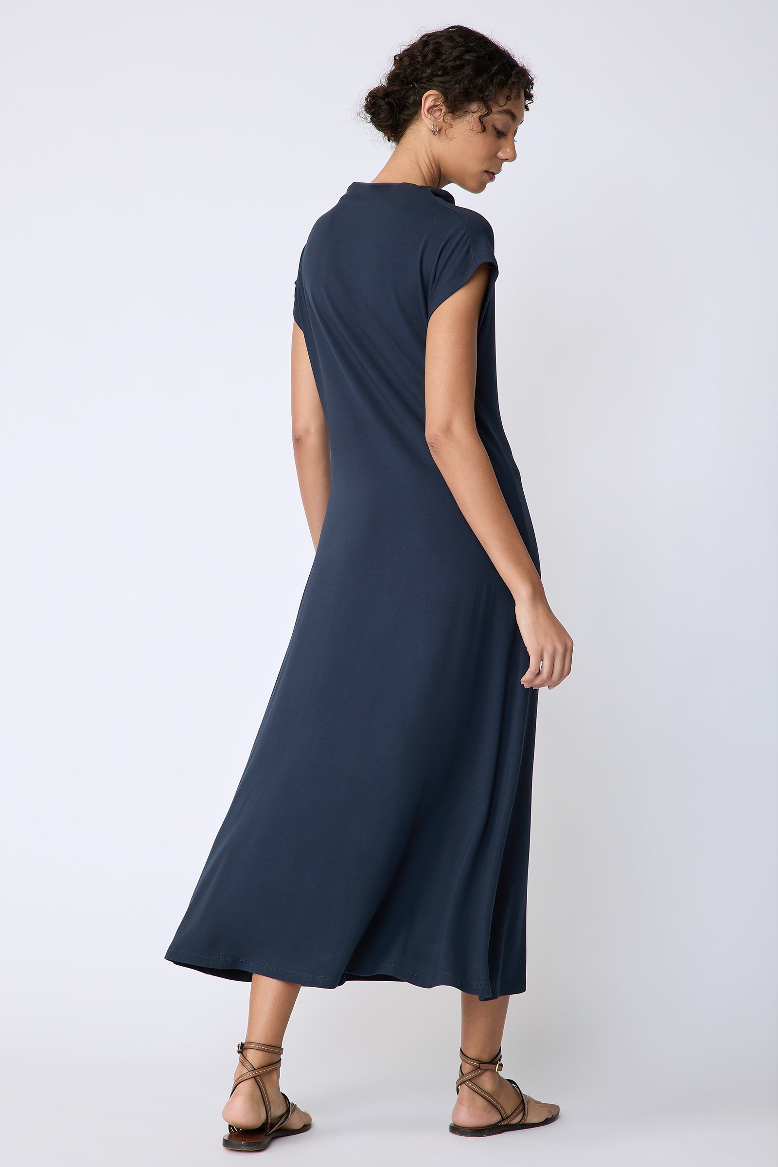 Kal Rieman Christie Knit dress in navy bamboo jersey on model front view arms crossed