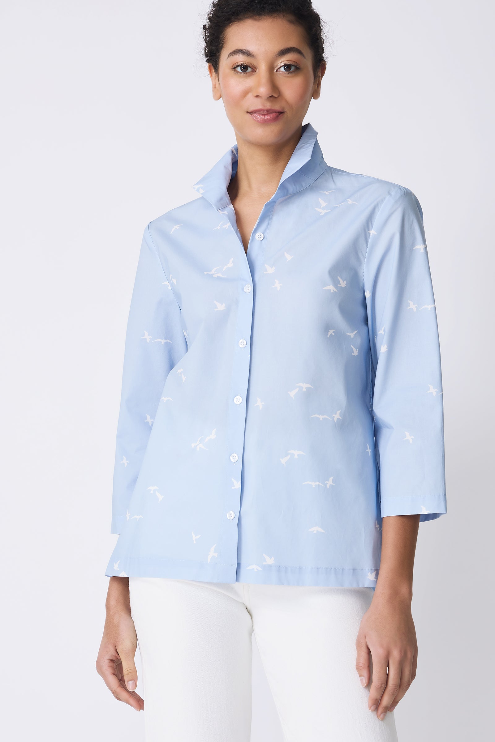 Kal Rieman 3/4 Sleeve Ginna Shirt in Oxford Blue Bird Print on model front view
