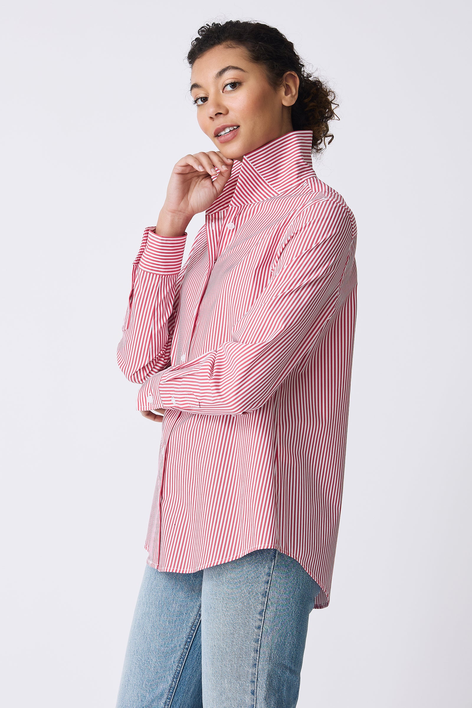 Kal Rieman image of the Ginna Box Pleat Shirt in Miami Stripe Red on model side view