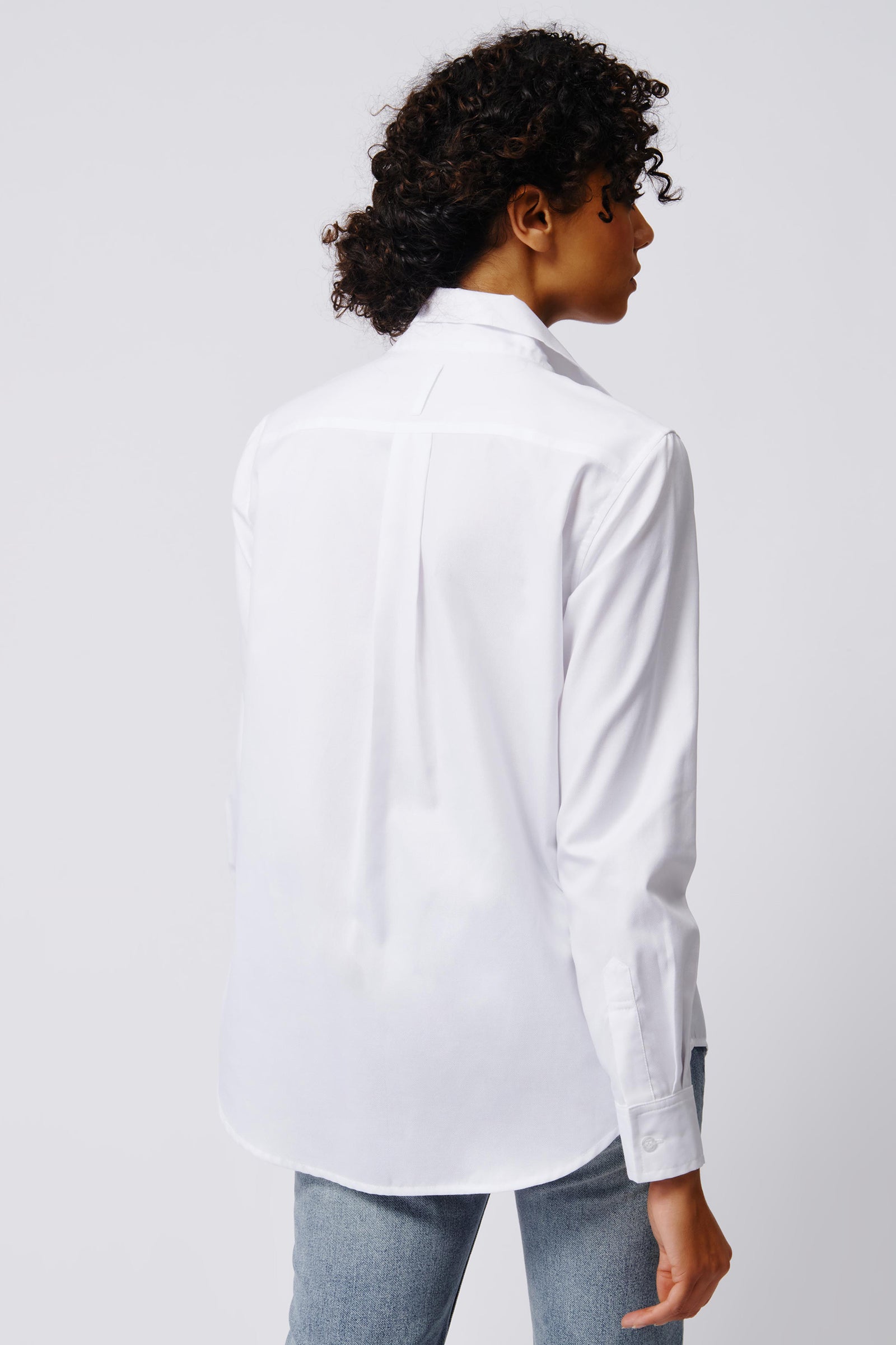 Kal Rieman Ginna Box Pleat Shirt in White Pinpoint Oxford on Model Front View Crop 4