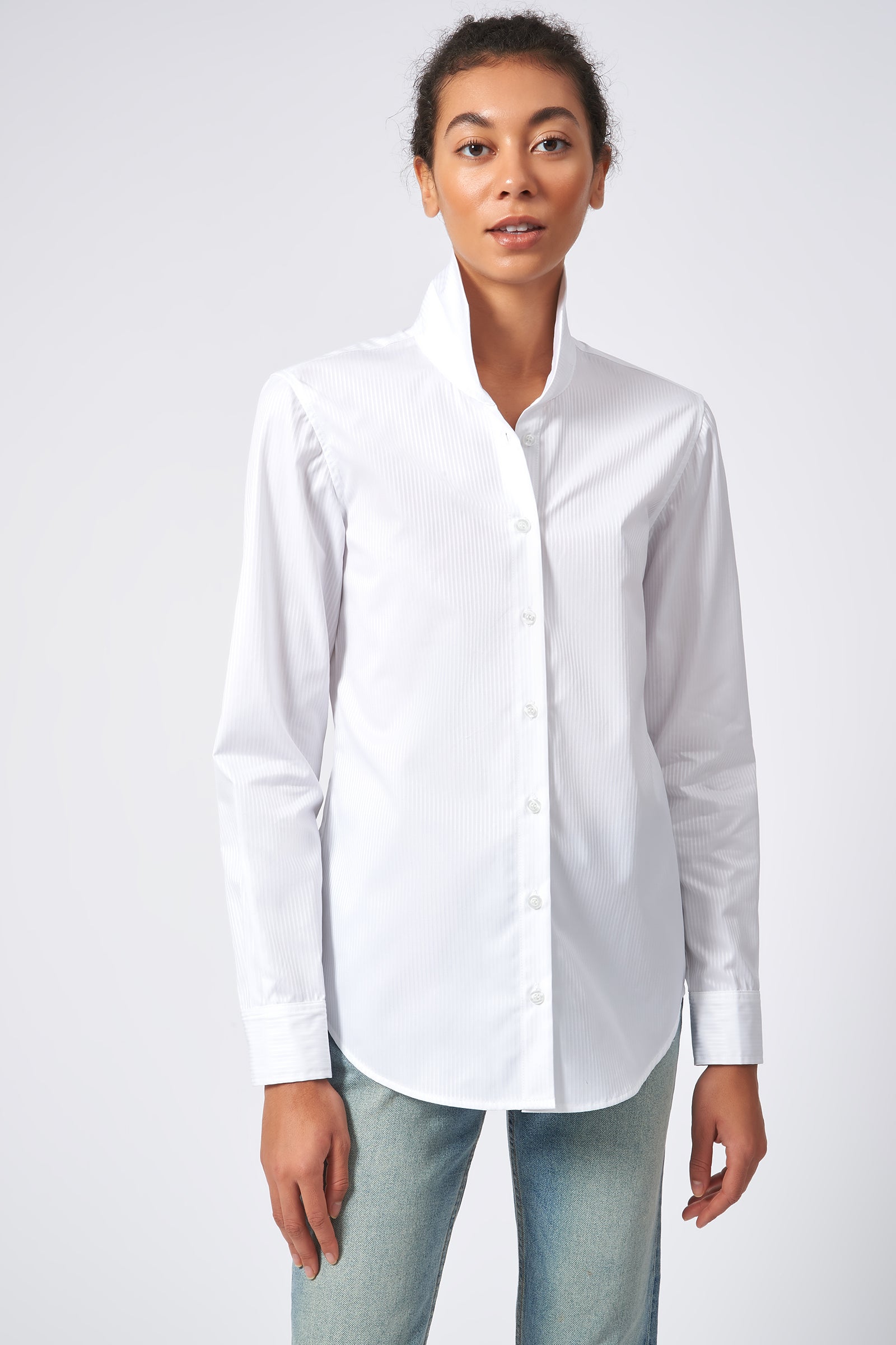 Kal Rieman Box Pleat Ginna Tailored Shirt in White Satin Stripe on Model Front Detail View