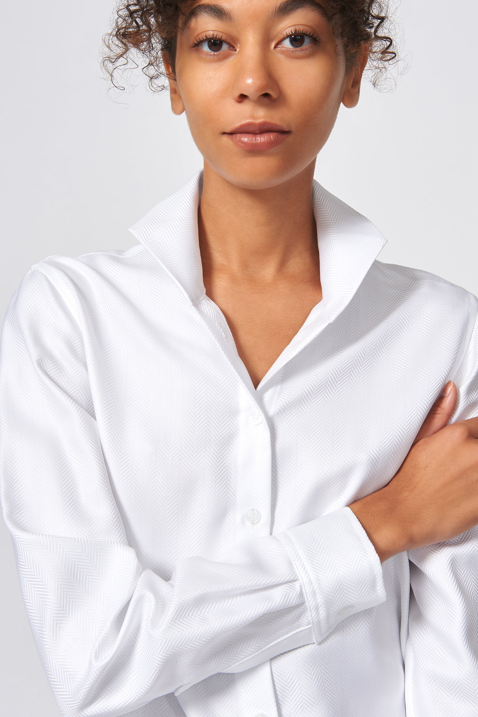 Kal Rieman Ginna Box Pleat Shirt in White Herringbone on Model Front Detail View