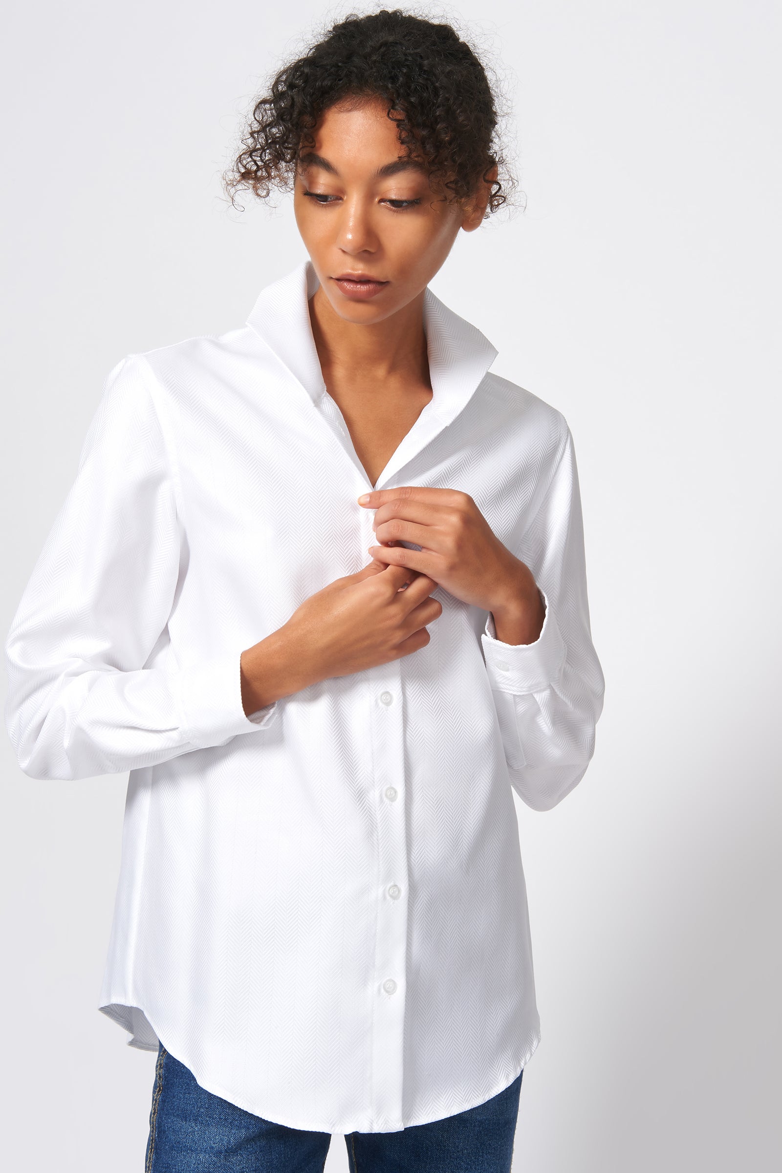 Ginna Box Pleat Shirt in White Herringbone Made From 100% Cotton
